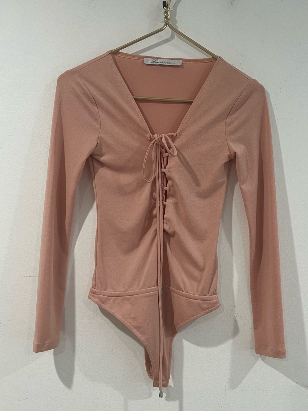 Loves + friends Lace-Up V-Neck Long Sleeve Bodysuit - Blush Pink orange S aprox